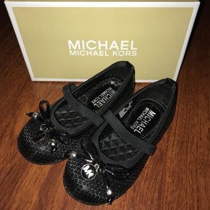 Toddler Michael Kors sz 8